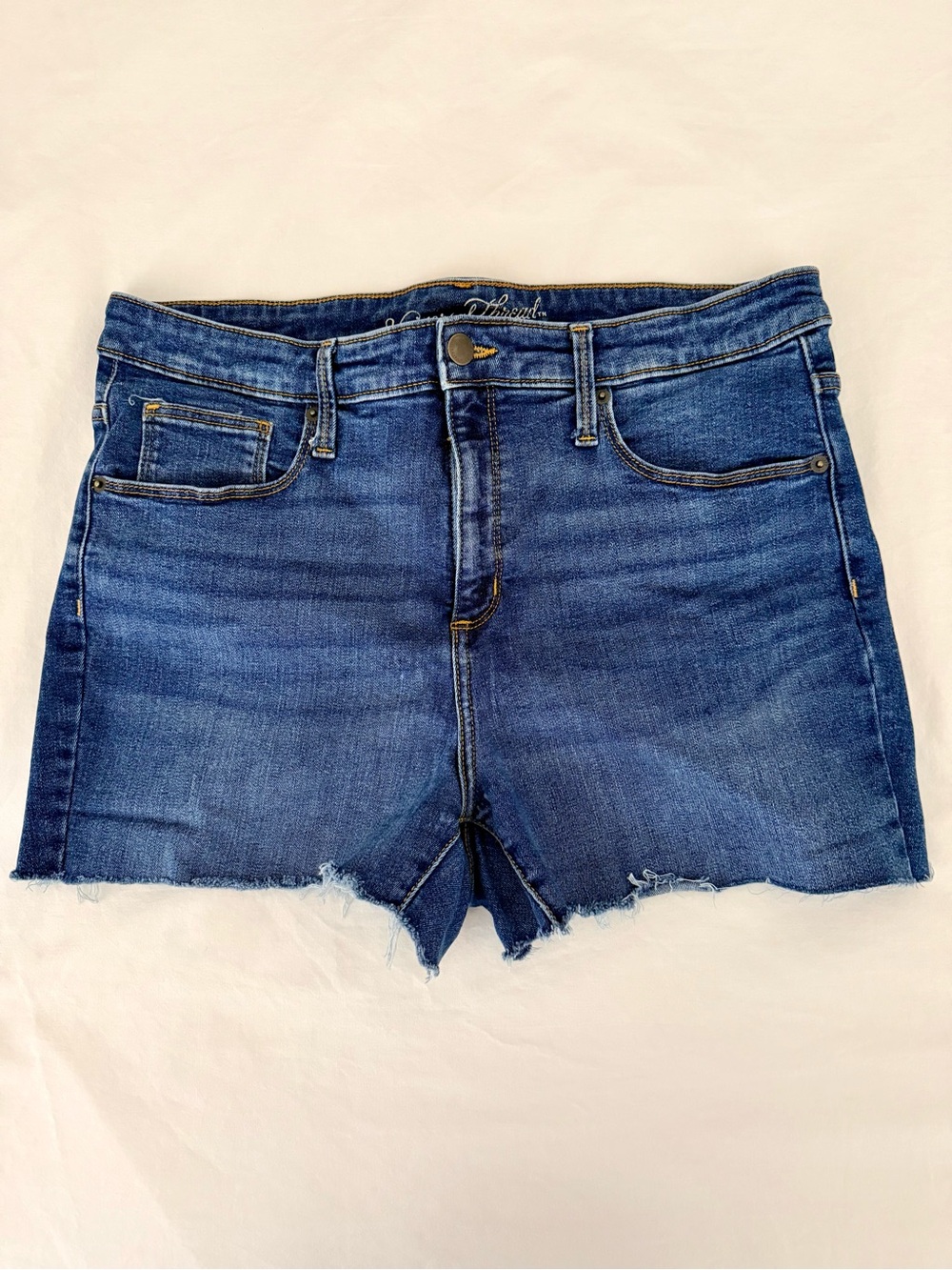 Universal Thread High Rise Stretch Denim Cutoff Raw Hem Jean Shorts Size 14/32